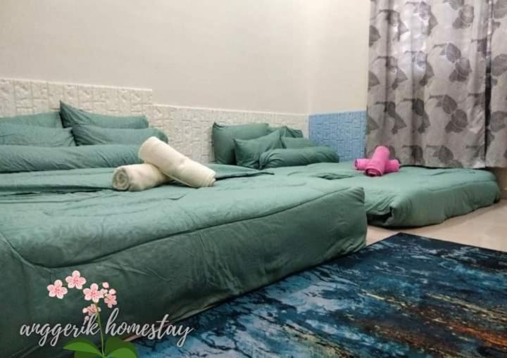 Anggerik Homestay Dungun Kampong Sura Tengah 外观 照片