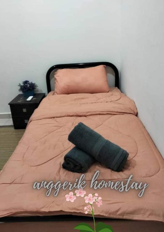 Anggerik Homestay Dungun Kampong Sura Tengah 外观 照片